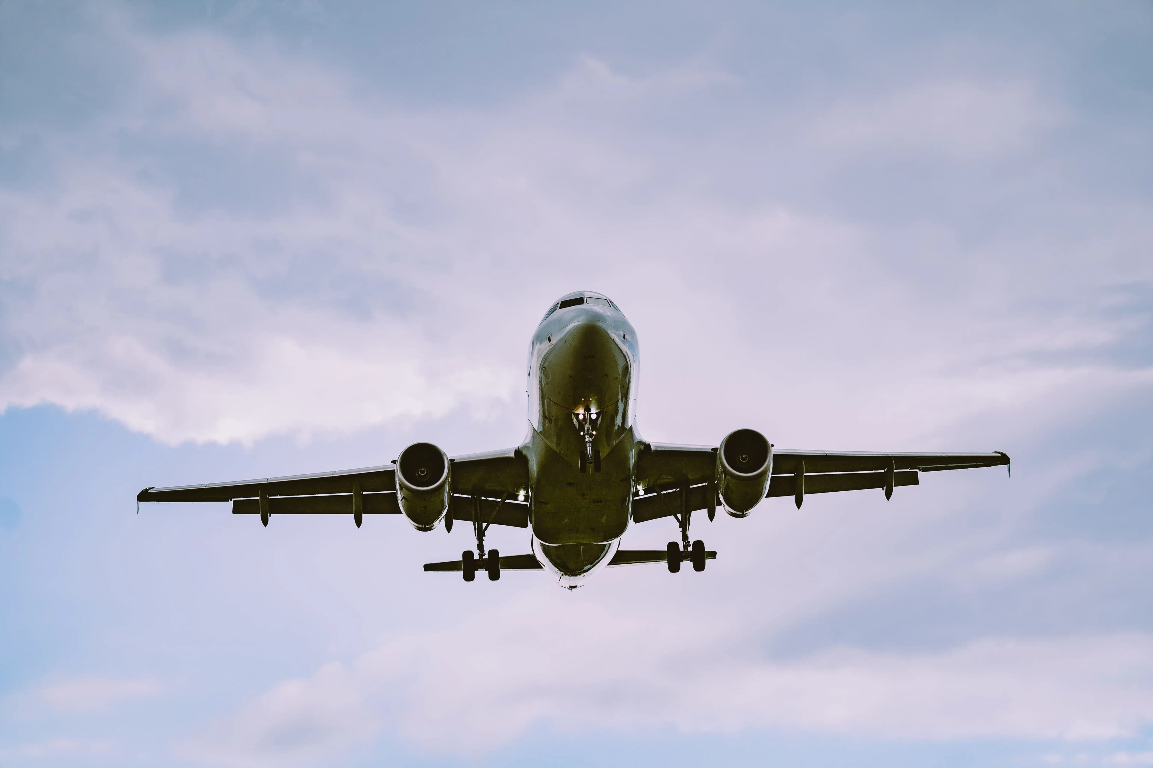 Plane coming in for landing